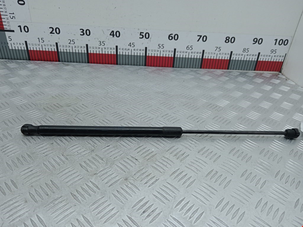 Амортизатор капота левый=правый OPEL Astra H/Family 2004-2015