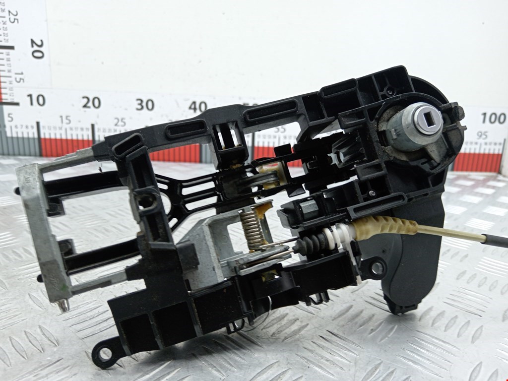 Кронштейн ручки BMW 7er 7 серия F01/F02/F04 2008-2015