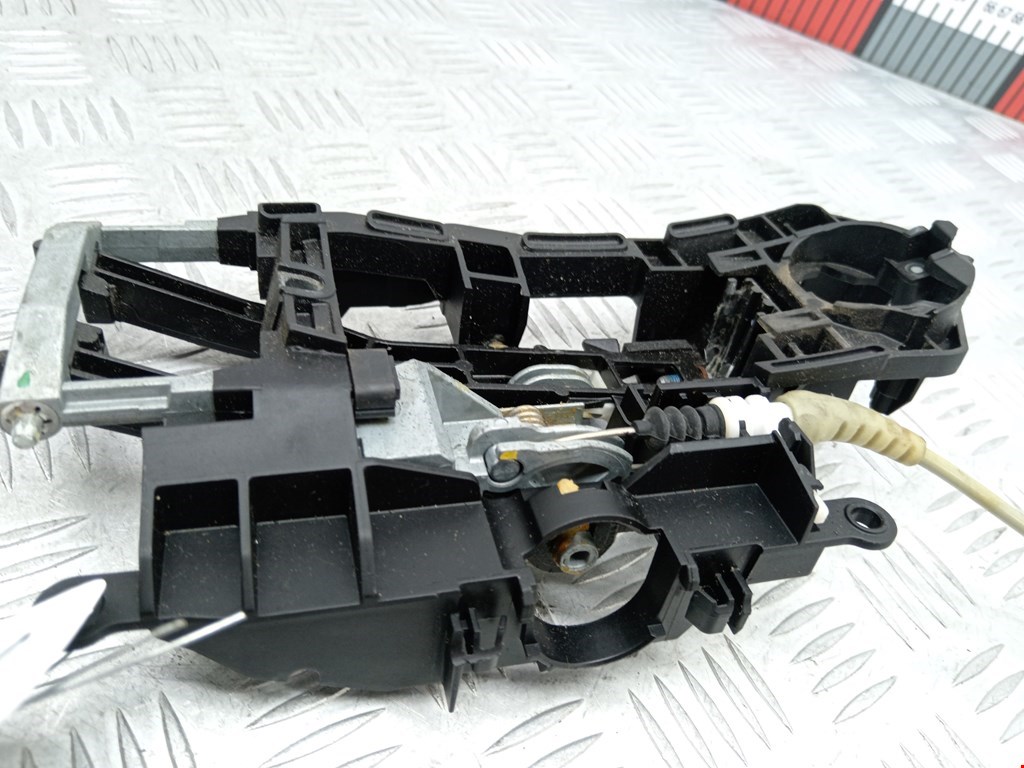 Кронштейн ручки BMW 7er 7 серия F01/F02/F04 2008-2015