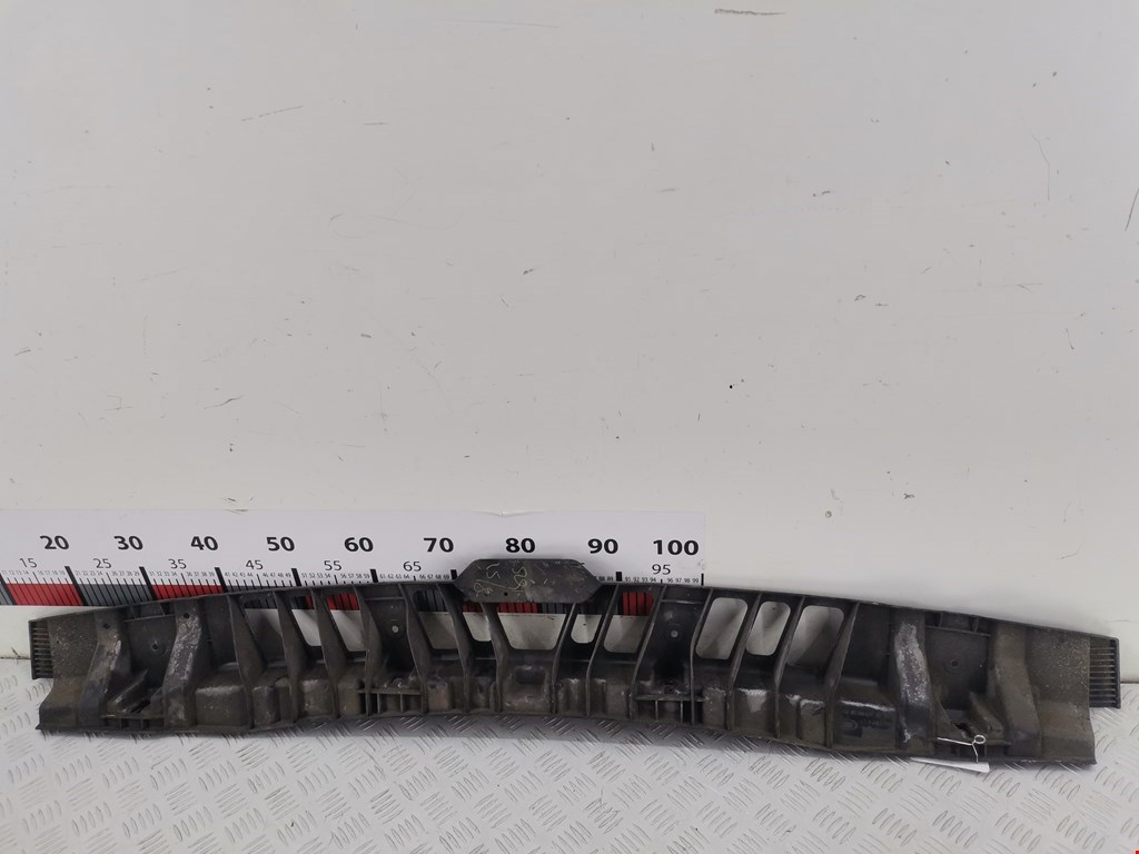 Кронштейн заднего бампера центральный LAND ROVER Range Rover Sport 2005-2013