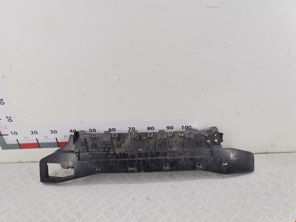 Кронштейн заднего бампера центральный BMW 5er 5 серия F10/F11/F07 2009-2017