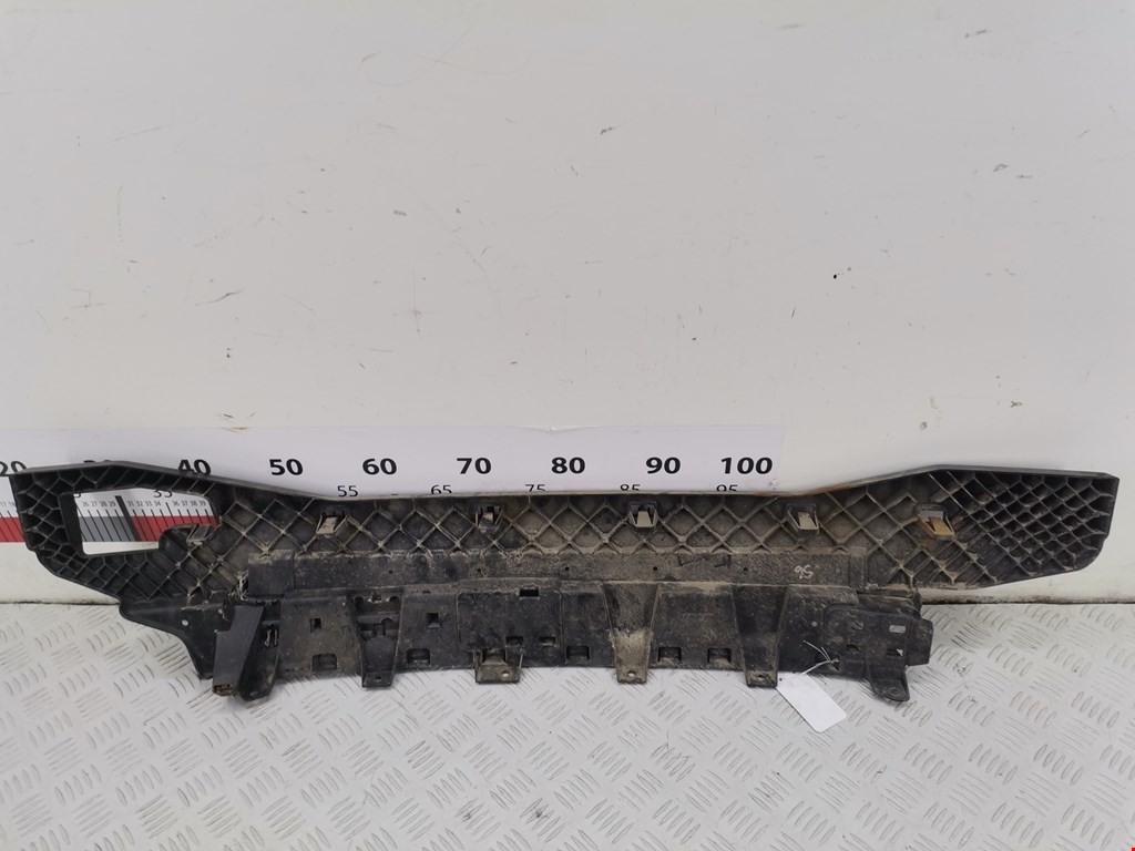Кронштейн заднего бампера центральный BMW 5er 5 серия F10/F11/F07 2009-2017