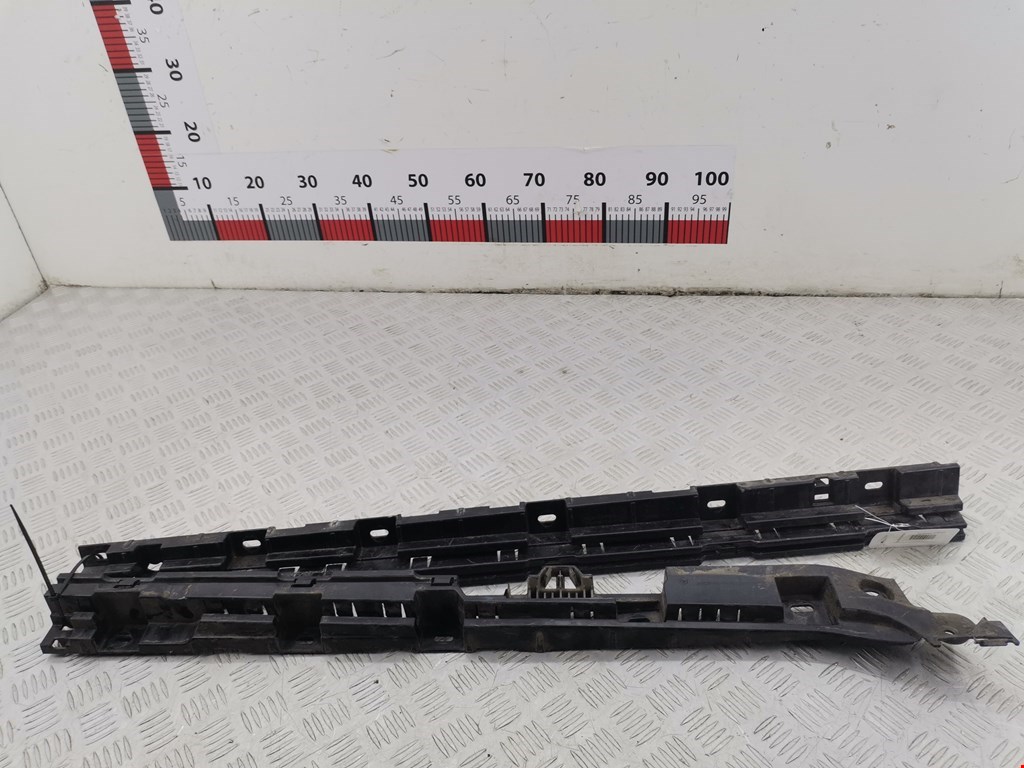 Накладка декоративная на порог правая BMW 5-Series (F07/F10/F11/F18) (2009-2017)