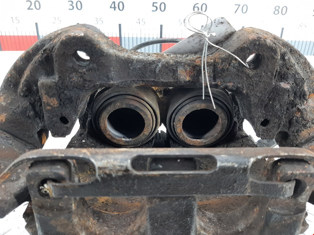 Суппорт передний правый MERCEDES-BENZ M-Class W164 ML 2005-2011