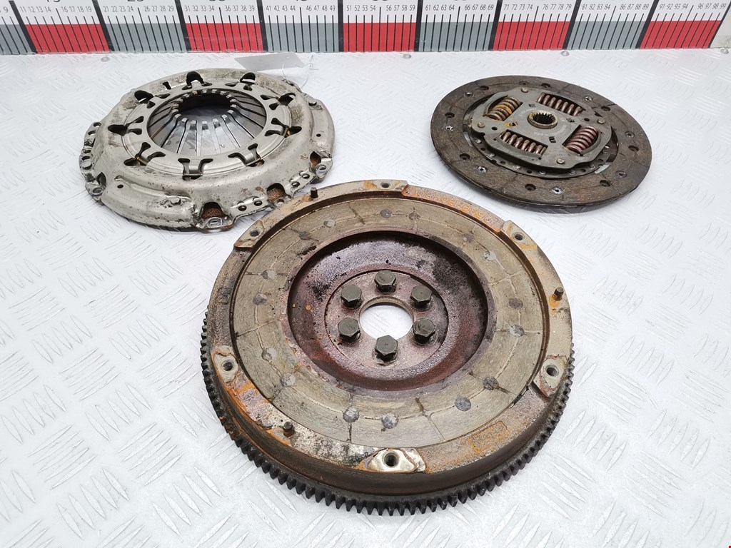 Маховик (демпфер сцепления) SUZUKI SX4 2006-2014