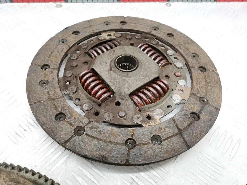 Маховик (демпфер сцепления) SUZUKI SX4 2006-2014