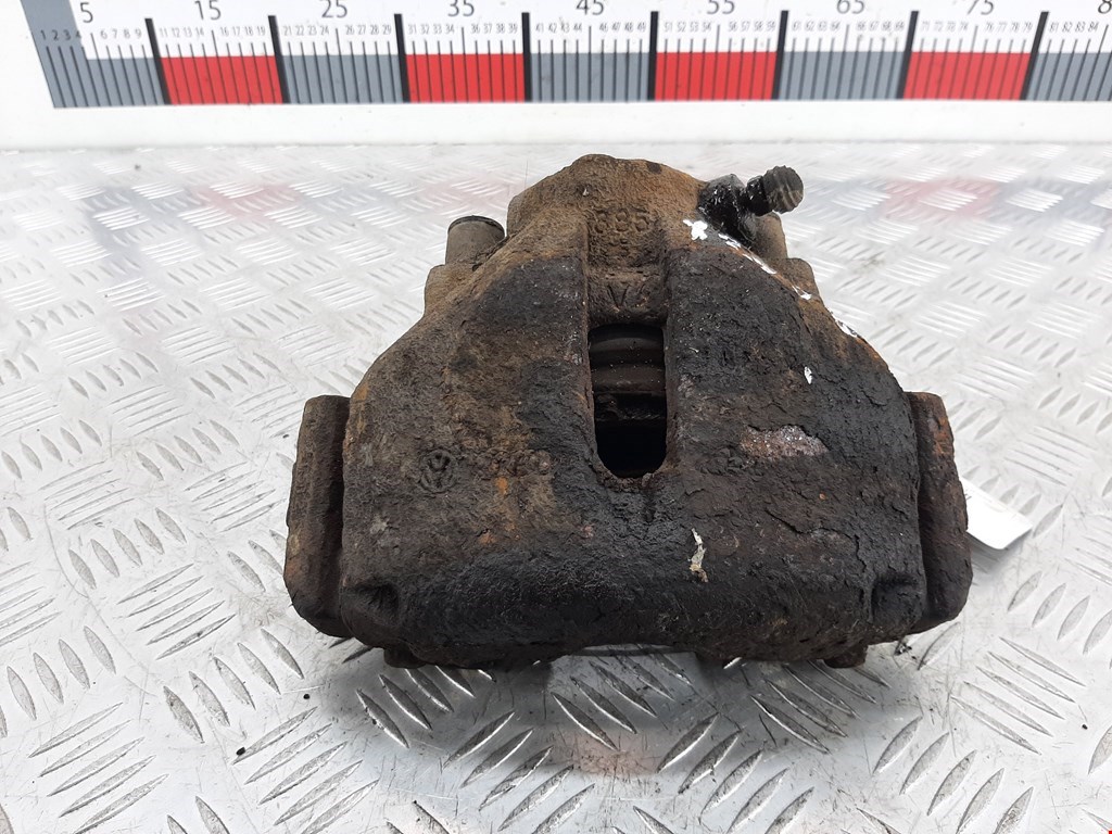 Суппорт передний правый AUDI A4 B6 2001-2005