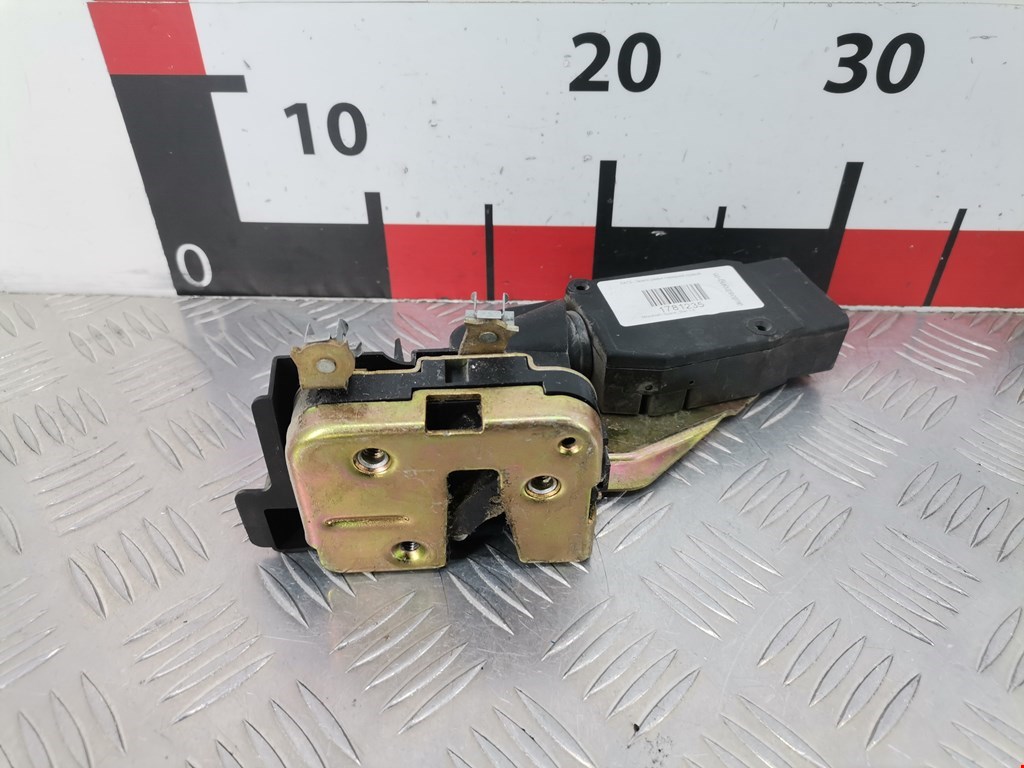 Замок двери передней правой MITSUBISHI Space Star 1999-2006