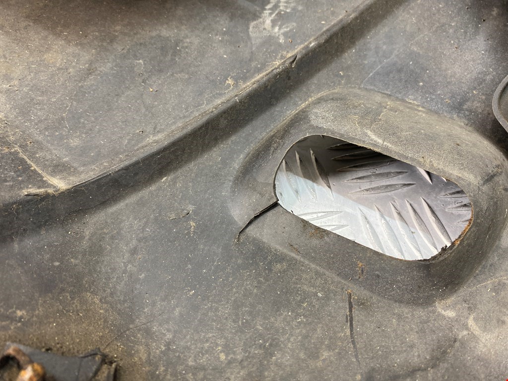 Бампер передний DACIA Duster Duster I 2010-2017