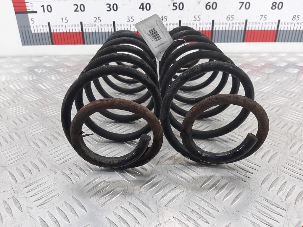 Пружина задняя левая/правая FORD Fiesta 2001-2008