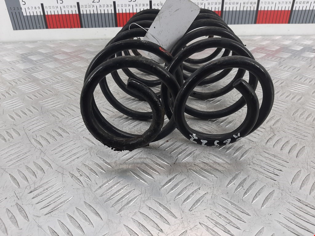 Пружина задняя левая/правая FORD Fiesta 2001-2008