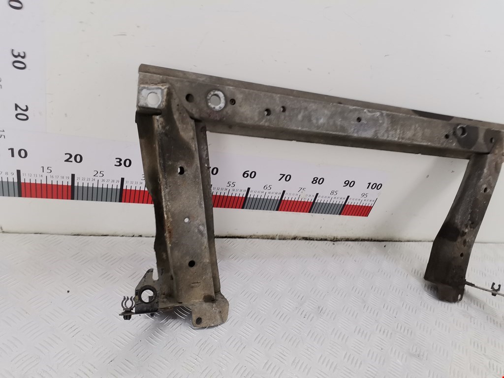 Балка передняя продольная DACIA Sandero 2008-2012