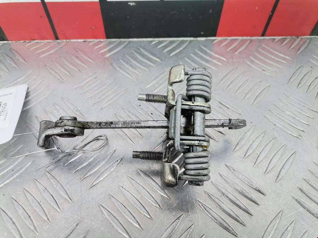 Ограничитель открывания двери DACIA Sandero 2008-2012