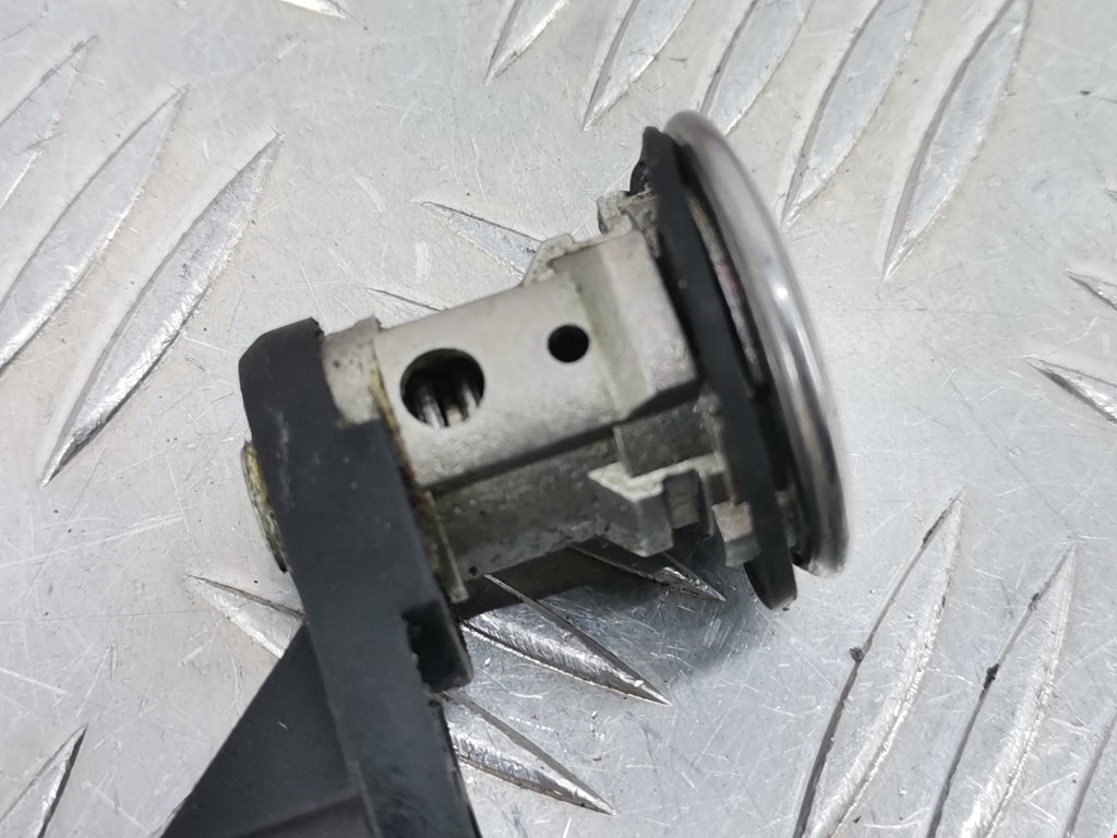 Вставка замка багажника DACIA Sandero 2008-2012