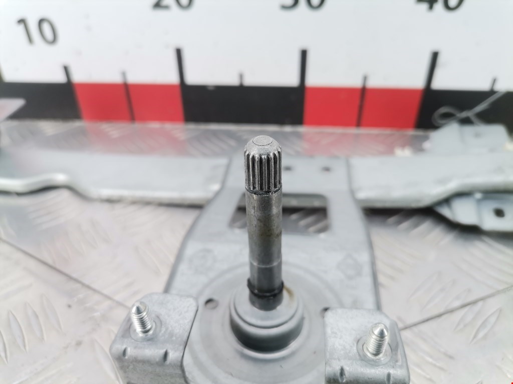 Стеклоподъемник передний правый RENAULT Sandero 2009-2014