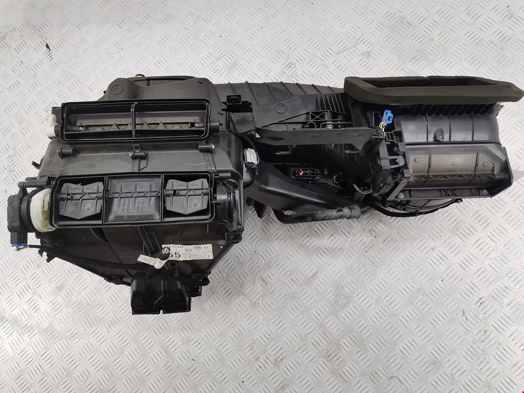 Испаритель кондиционера VOLKSWAGEN Golf V Plus 2004-2009