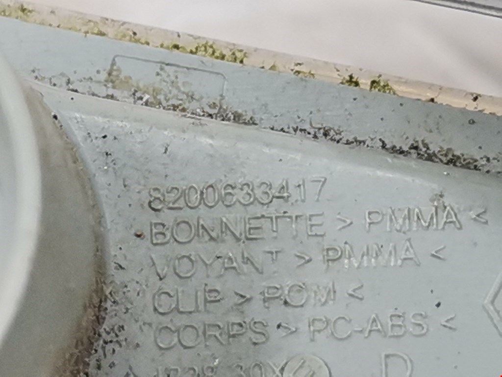 Повторитель на крыло RENAULT Scenic II 2003-2010