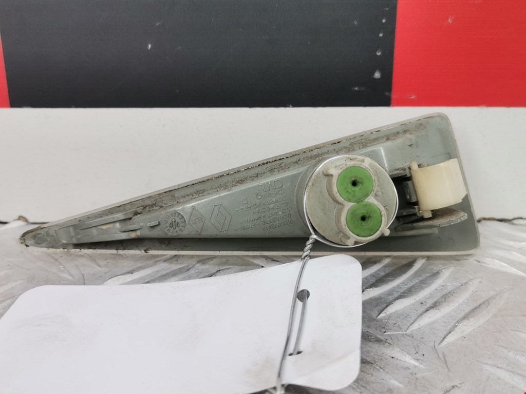 Повторитель на крыло RENAULT Scenic II 2003-2010