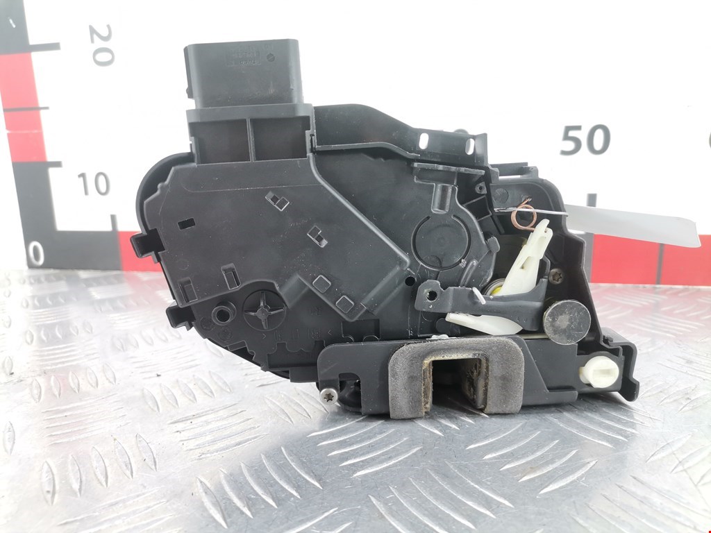 Замок двери передней правой LAND ROVER Range Rover Sport 2005-2013