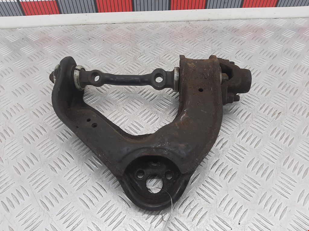 Рычаг передний левый TOYOTA Hilux VII AN10 AN 20 AN30 2005-2015