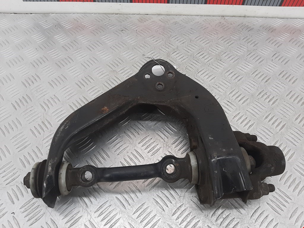 Рычаг передний левый TOYOTA Hilux VII AN10 AN 20 AN30 2005-2015