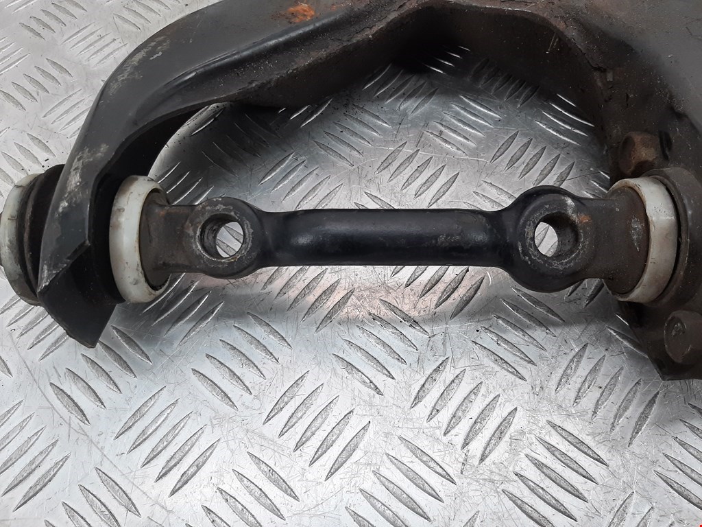 Рычаг передний левый TOYOTA Hilux VII AN10 AN 20 AN30 2005-2015