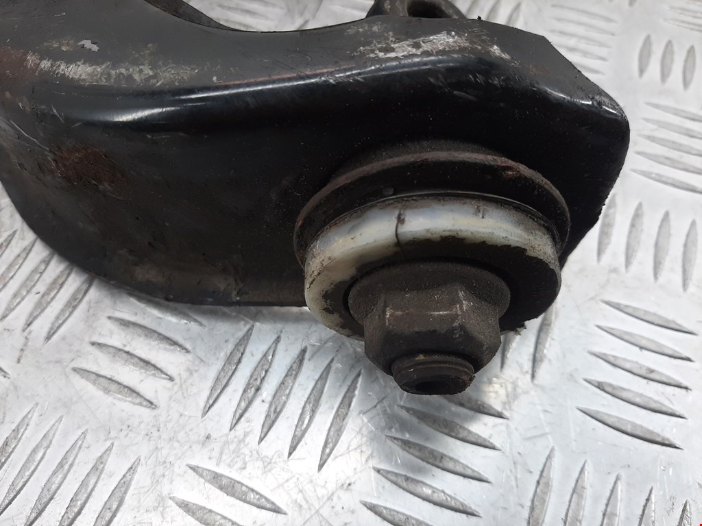 Рычаг передний левый TOYOTA Hilux VII AN10 AN 20 AN30 2005-2015