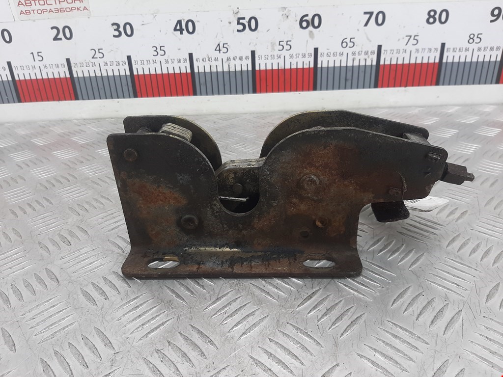 Замок капота IVECO EuroCargo II 2003-2008