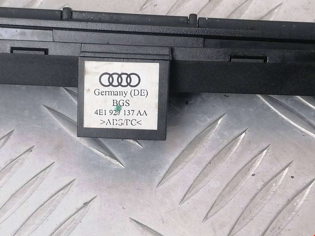 Блок кнопок AUDI A8 D3 2003-2010