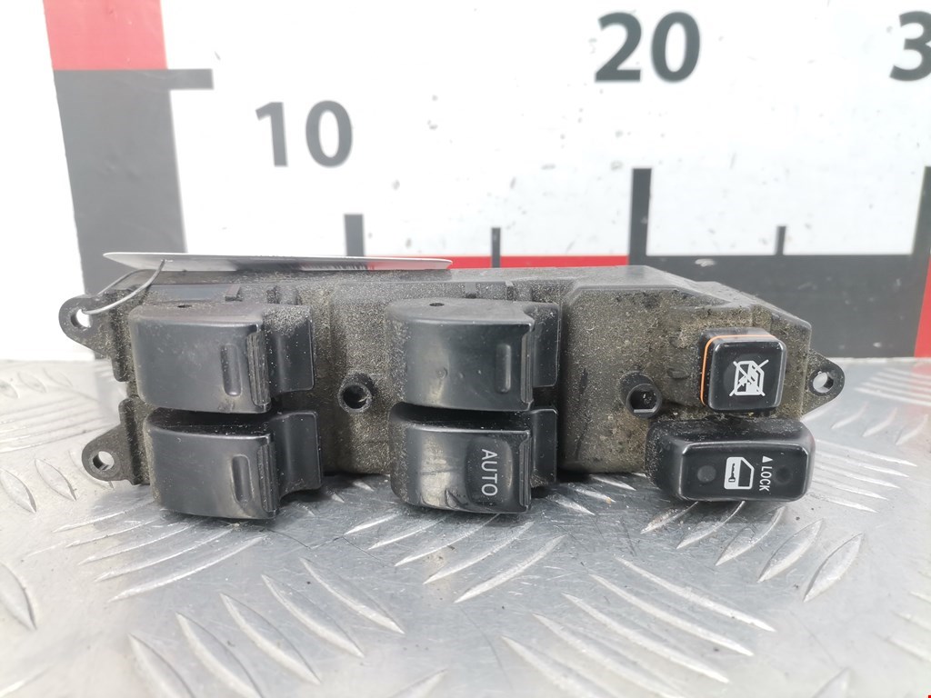 Блок управления стеклоподъемниками TOYOTA Prius II XW20 2003-2012