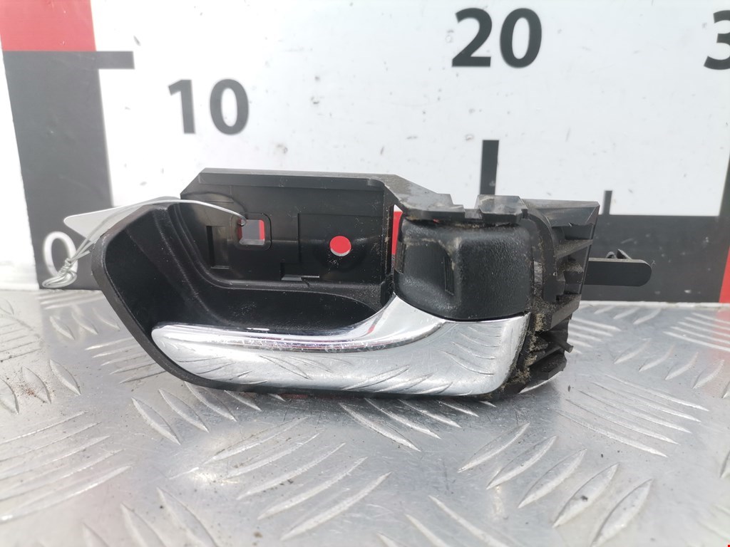 Ручка дверная передняя внутренняя правая TOYOTA Prius II XW20 2003-2012