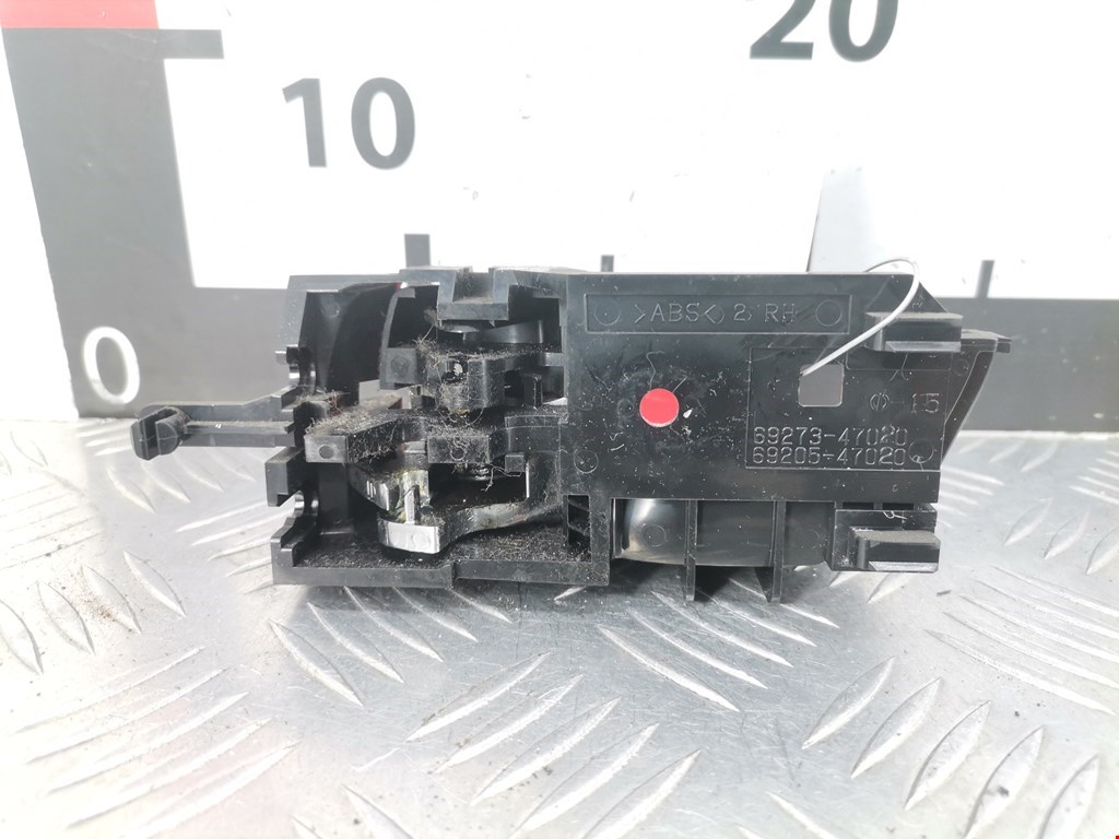 Ручка дверная передняя внутренняя правая TOYOTA Prius II XW20 2003-2012