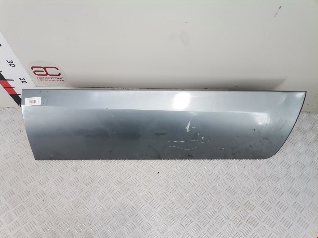 Накладка декоративная (молдинг) двери передней правой Renault Koleos (2008-2016)