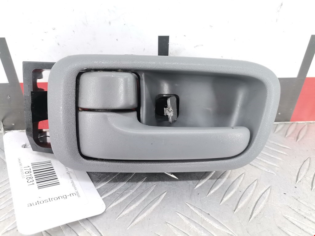 Ручка дверная передняя внутренняя левая LEXUS RX 300 1997-2003