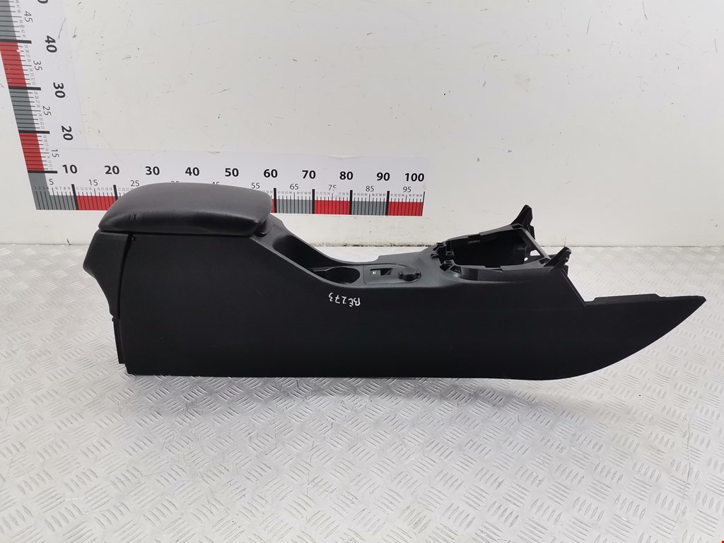 Подлокотник в салон PEUGEOT 308 2007-2015