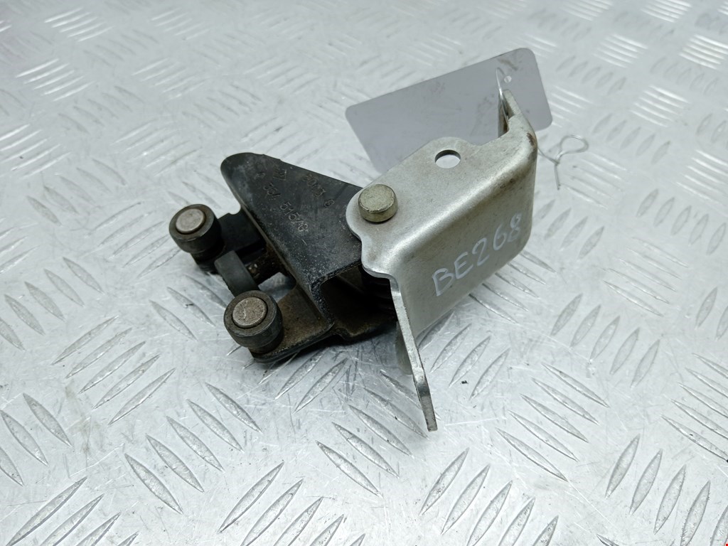 Ролик двери сдвижной (левый/правый средний верхний/нижний) RENAULT Kangoo 1997-2008