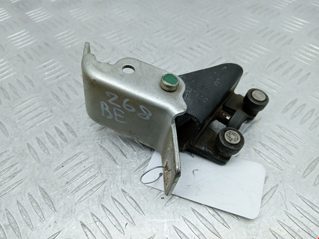 Ролик двери сдвижной (левый/правый средний верхний/нижний) RENAULT Kangoo 1997-2008