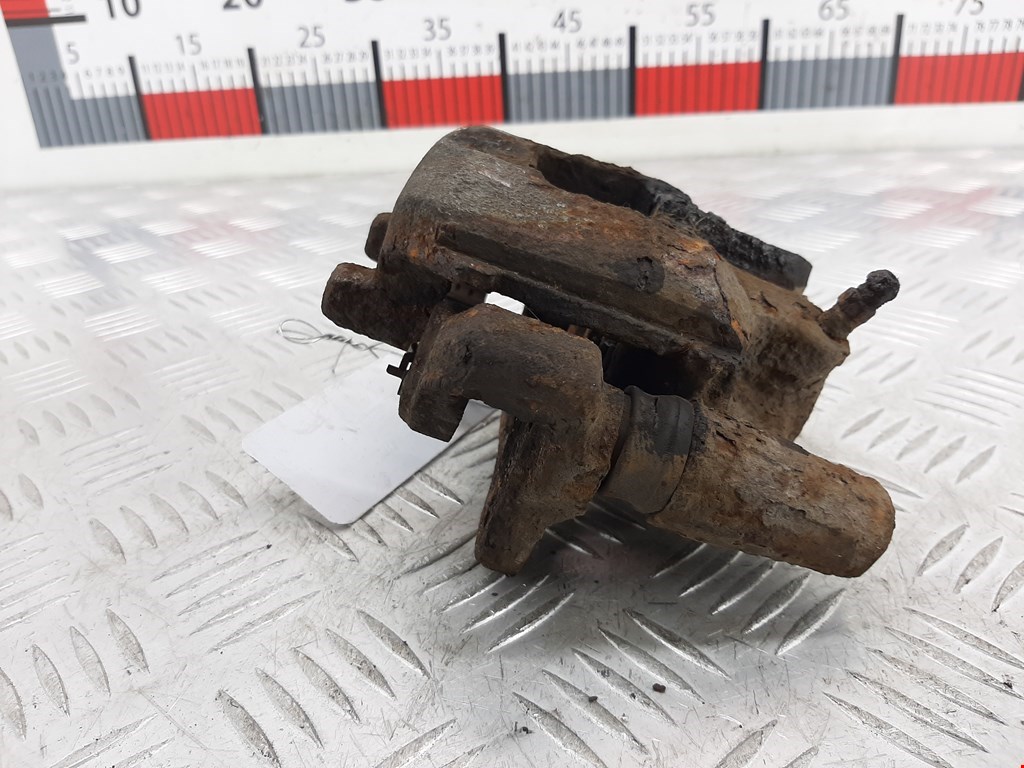 Суппорт задний левый TOYOTA Prius II XW20 2003-2012