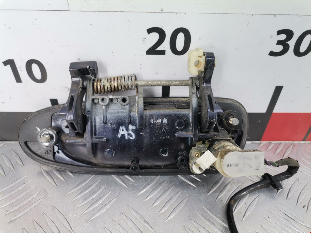 Ручка двери передней наружная правая MAZDA Xedos 6 1992-1999