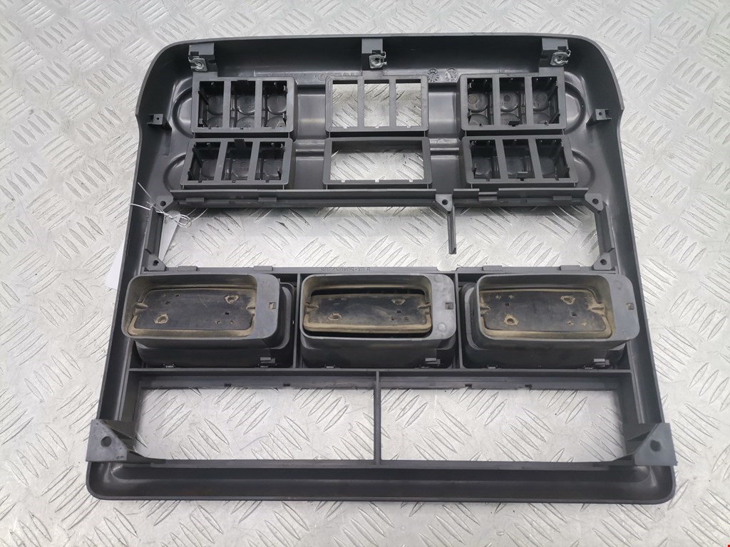 Дефлектор воздушный IVECO EuroCargo II 2003-2008