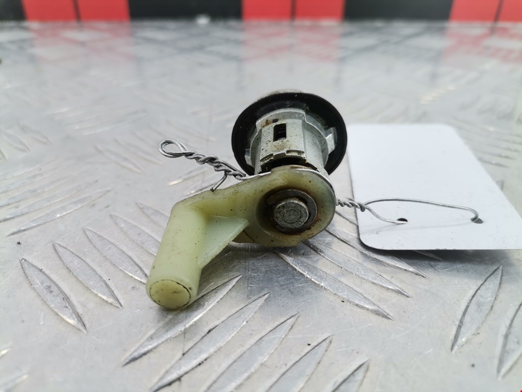 Вставка замка багажника DACIA Sandero 2008-2012