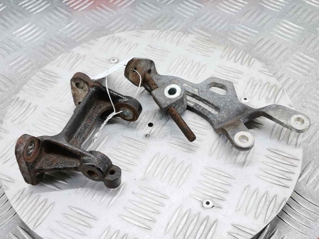 Кронштейн генератора OPEL Agila B 2007-2015