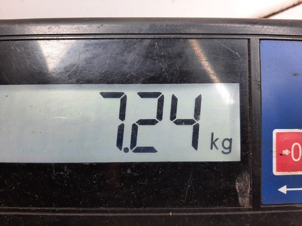 Ступица передняя правая VOLKSWAGEN Passat B6 2005-2011