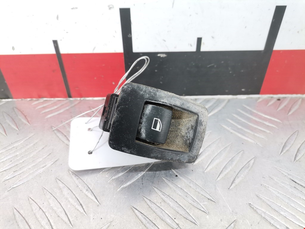 Кнопка стеклоподъемника BMW 3er E90/E91 2005-2012