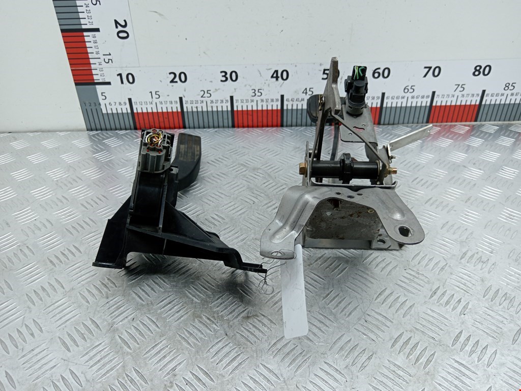 Блок педалей (педальный узел) FORD Mondeo III 2000-2007