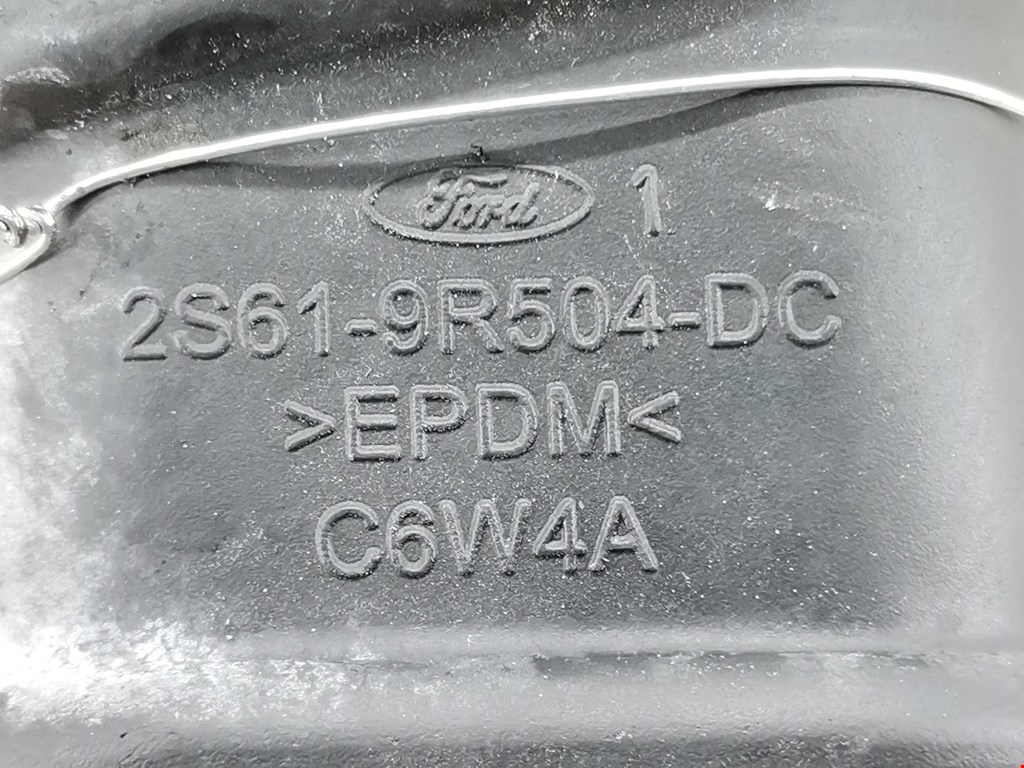 Патрубок воздушного фильтра FORD Fiesta 2001-2008