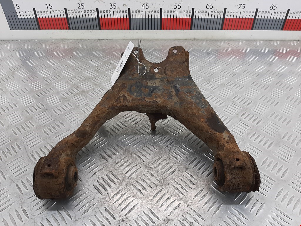 Рычаг передний левый MITSUBISHI L200 KB 2006-2015