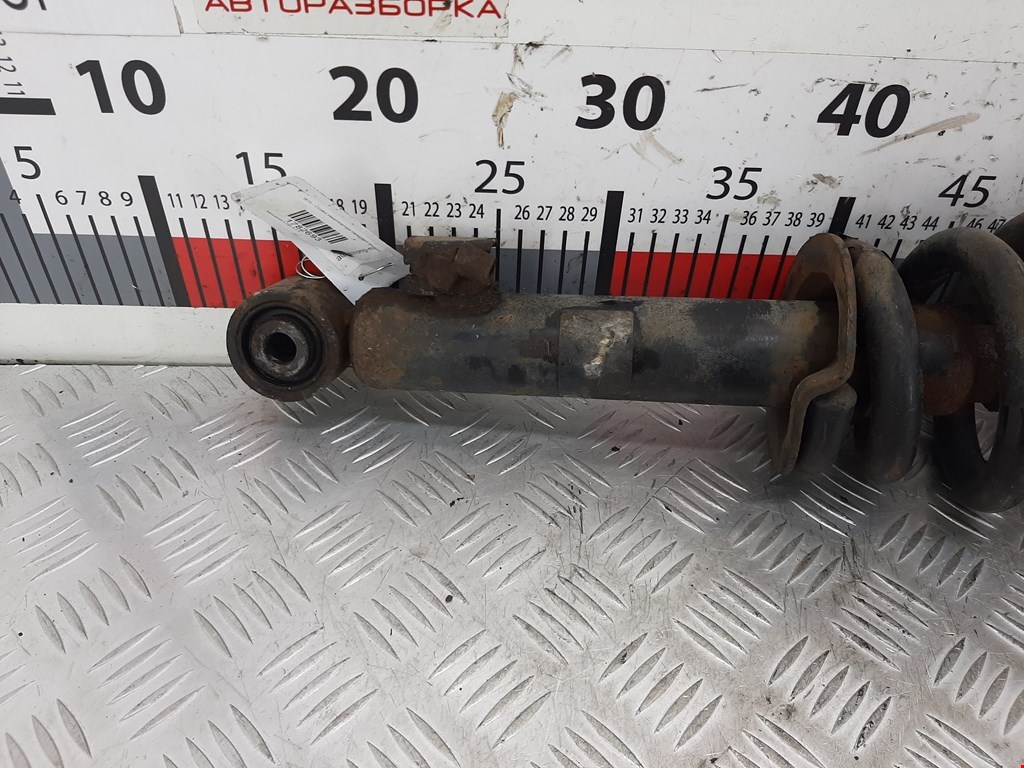 Амортизатор передний правый MITSUBISHI L200 KB 2006-2015