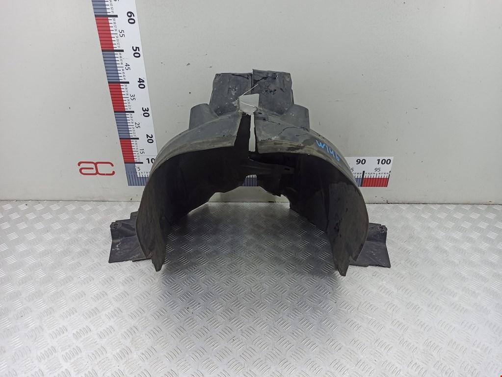 Локер (подкрылок) передний левый MERCEDES-BENZ C-Class C-klasse W204 2007-2015