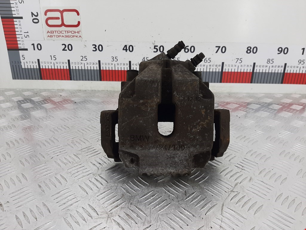 Суппорт передний правый BMW 3er E90/E91 2005-2012